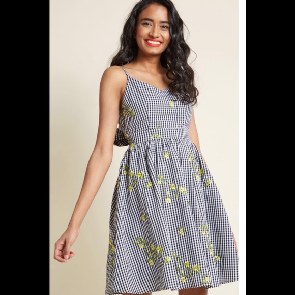 Gorgeous Outdoor Glory Sundress - Picture 7 of 11